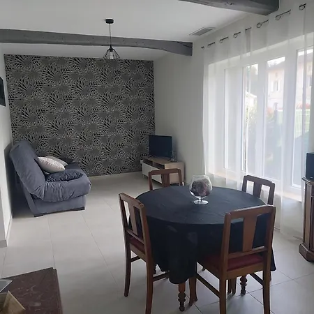 Gite Cabara بيت ضيافة Cabara