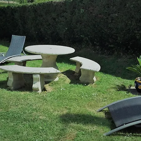 Gite Bunus 아파트 *