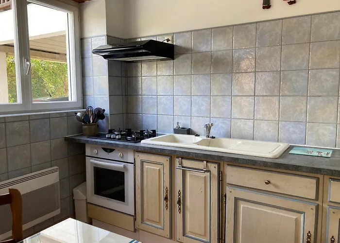 アパート Gite Bunus