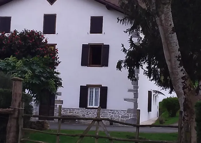 アパート Gite Bunus Bunus